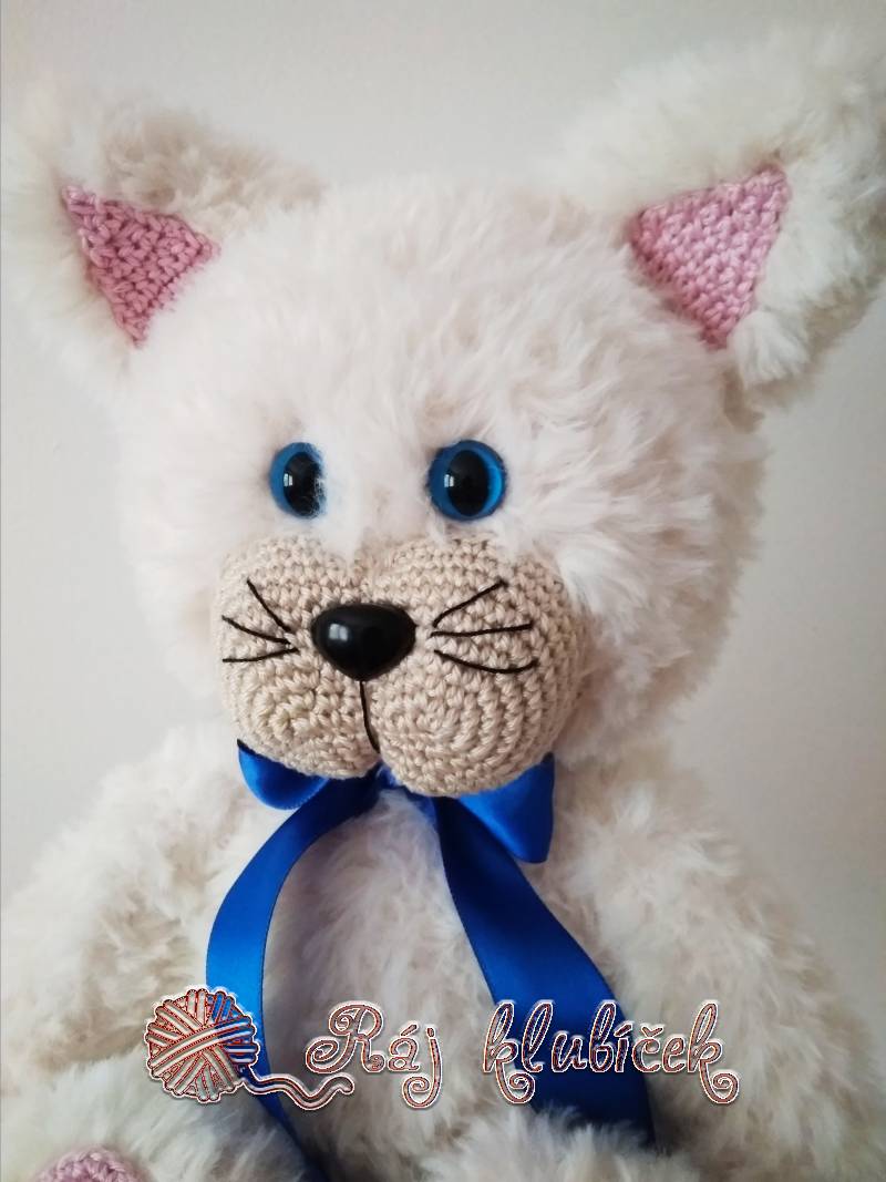 Kočička z příze Panda