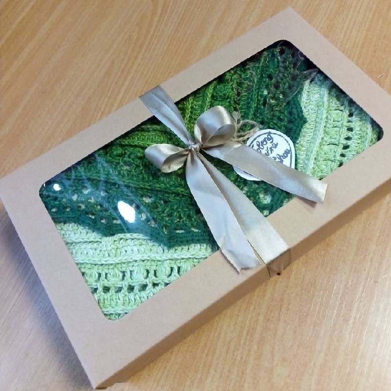 Papírová krabička s průhledem a stuhou hnědá přírodní 16,5 x 27,5 x 6 cm